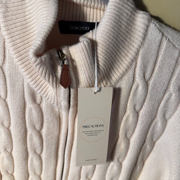 Dokotoo White Women's Sweater - Picture 4 of 4